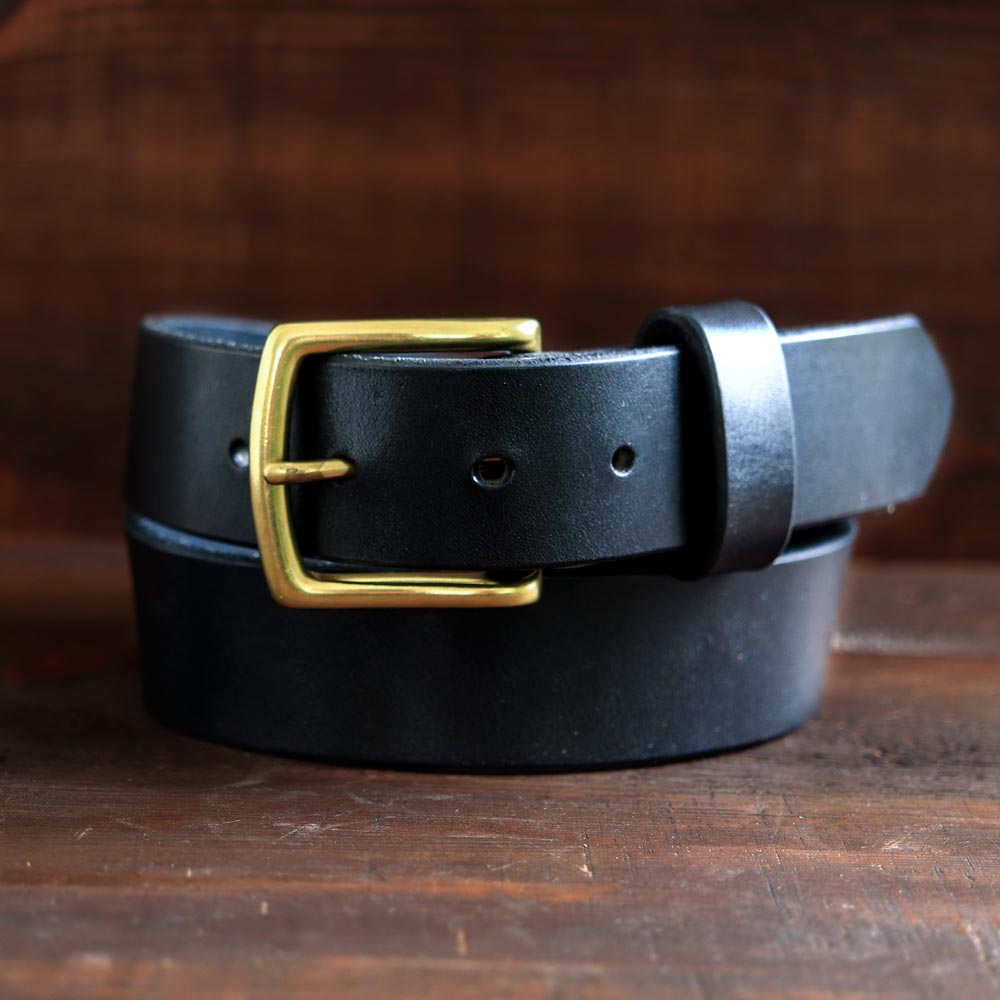 Mens leather Belt, black vegetan leather, solid brass buckle