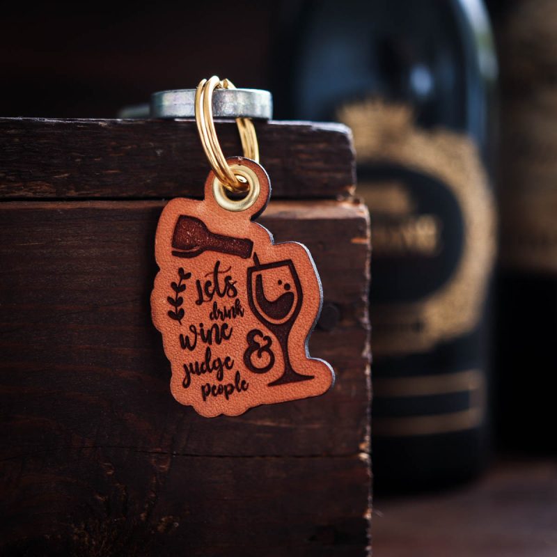 Gift for wine lovers - Judge people